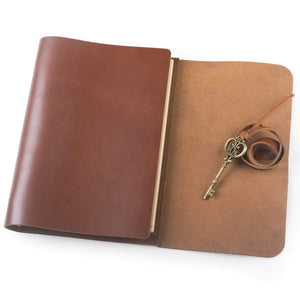 Storage retro genuine leather handmade diary travel journal notebook sketchbook with vintage key style buckle refillable with loose binder craft paper red brown a5 lined craft paper